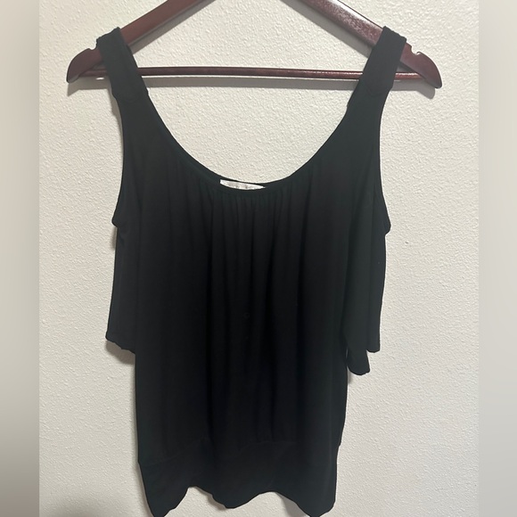 Boston Proper medium cold shoulder, top with banded bottom - Picture 4 of 4